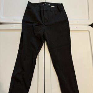 Ladies Old Navy High Rise Pixie Ankle Pants